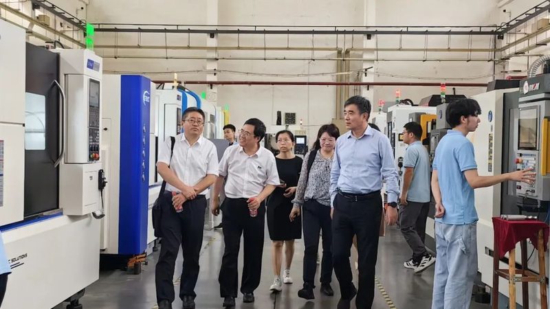 以下是一些在进口设备改造领域具有较高声誉的国内公司：